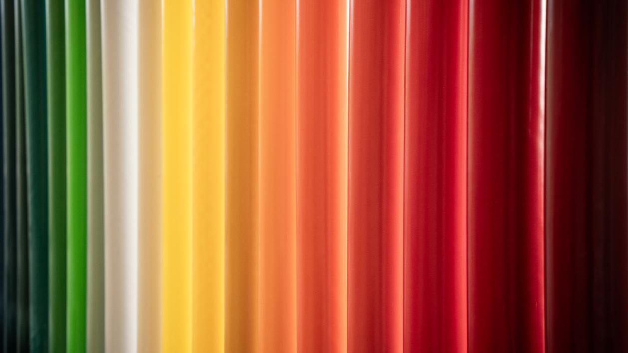 Farbige Blachenrollen