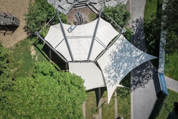 Vue d'en haut, cette nouvelle combinaison de voiles est également très chic
